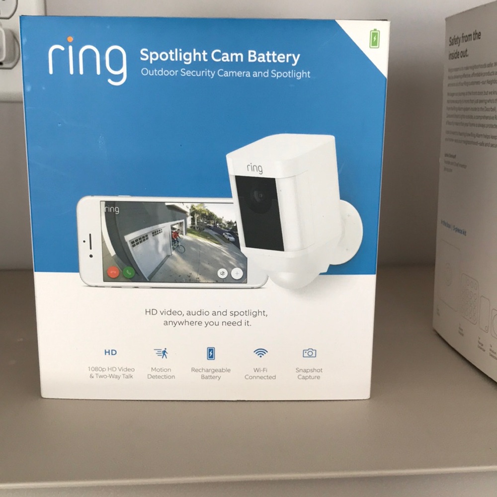 Ring Spotlight Cam Battery-NIB-never opened